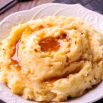 Instant Pot Cheesy Garlic Mashed Potatoes