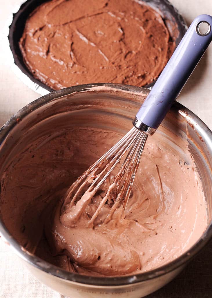 No Bake Chocolate Dessert - What's In The Pan?