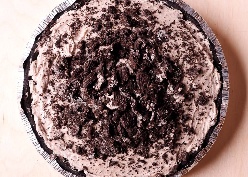 No Bake Oreo Cheesecake Cream Pie