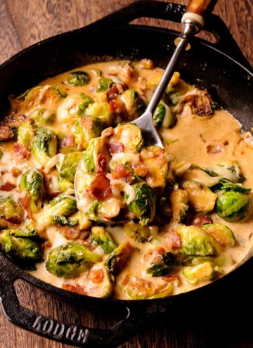 Brussels Sprouts with Bacon in the cast iron pan