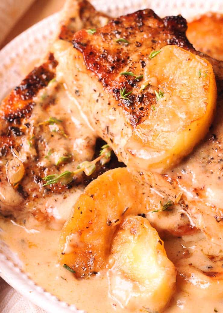 Pork Chops with Cider and Apples