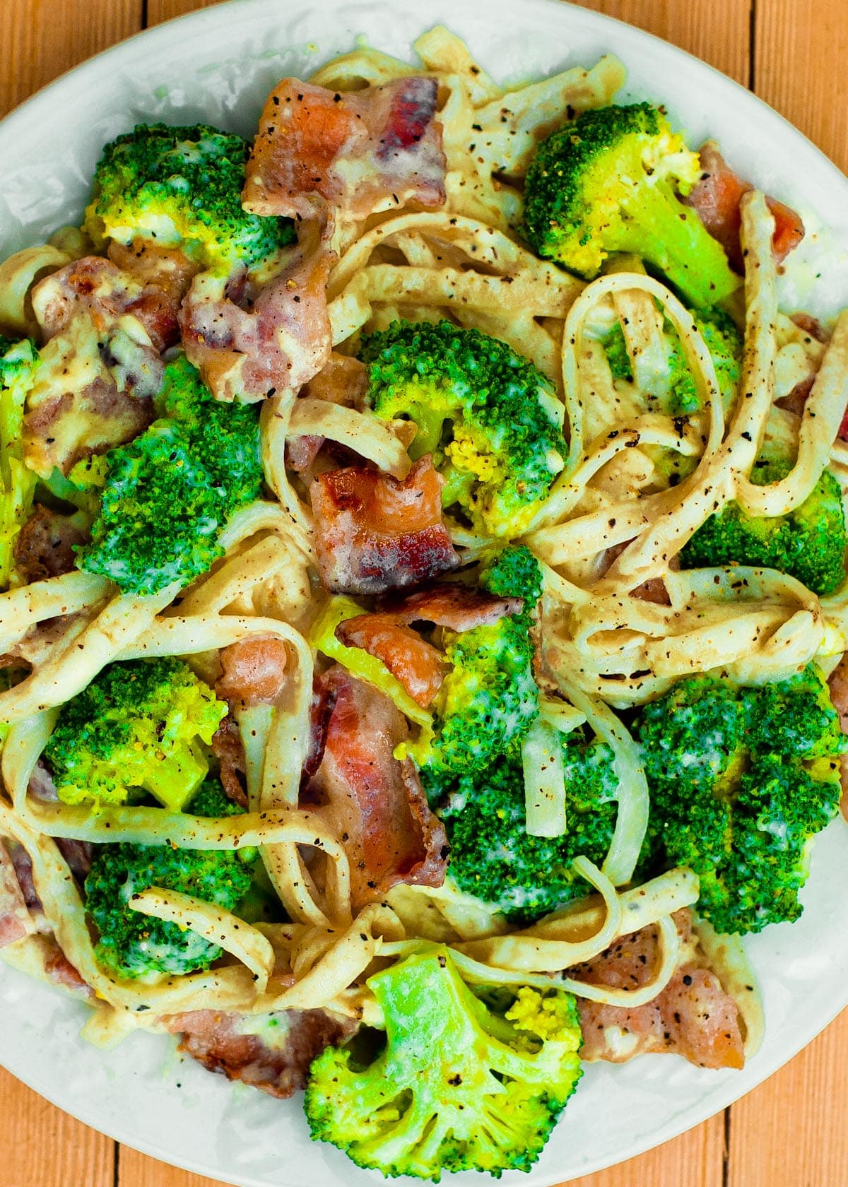 Bacon and Broccoli Pasta in Cheesy Sauce