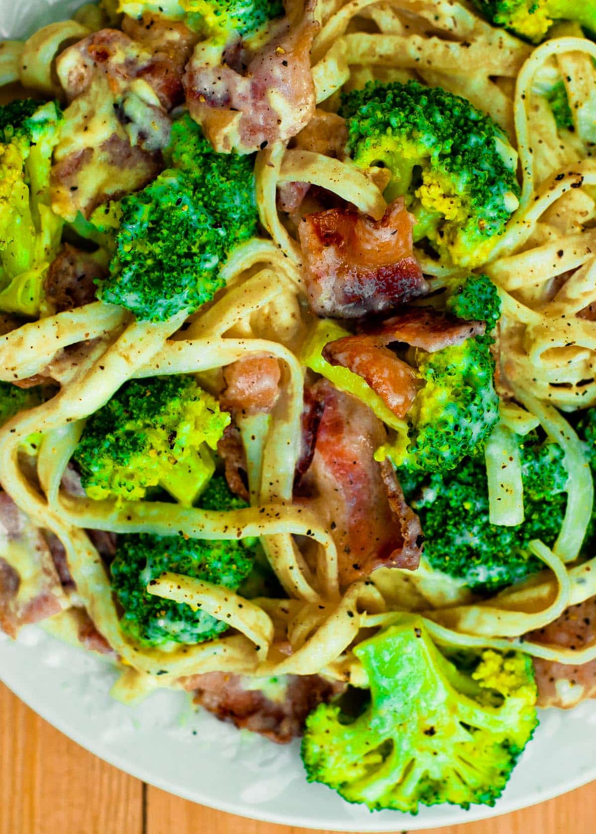 Bacon and Broccoli Pasta in Cheesy Sauce