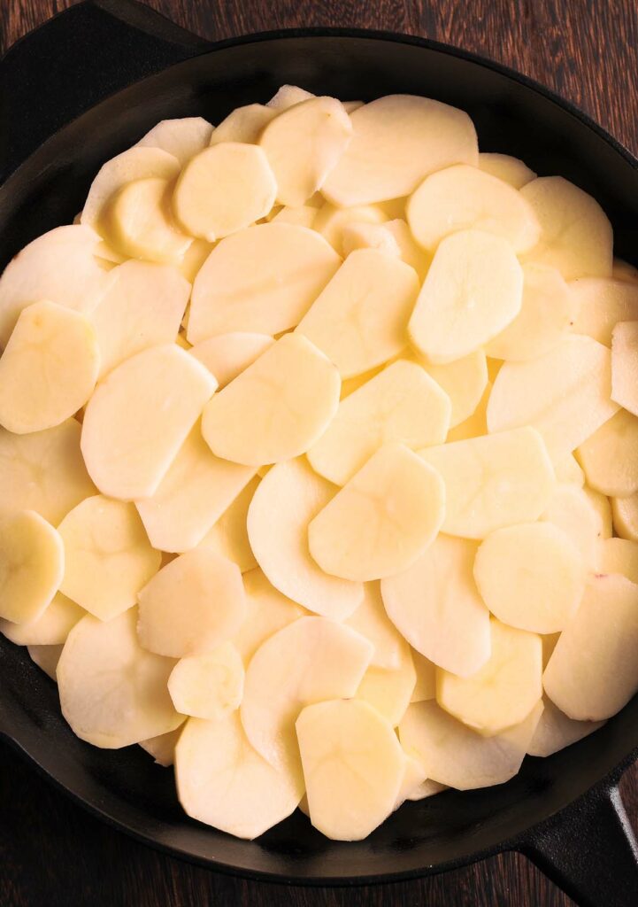 Sliced potatoes for Au gratin