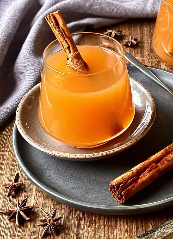 Apple cider hot toddy