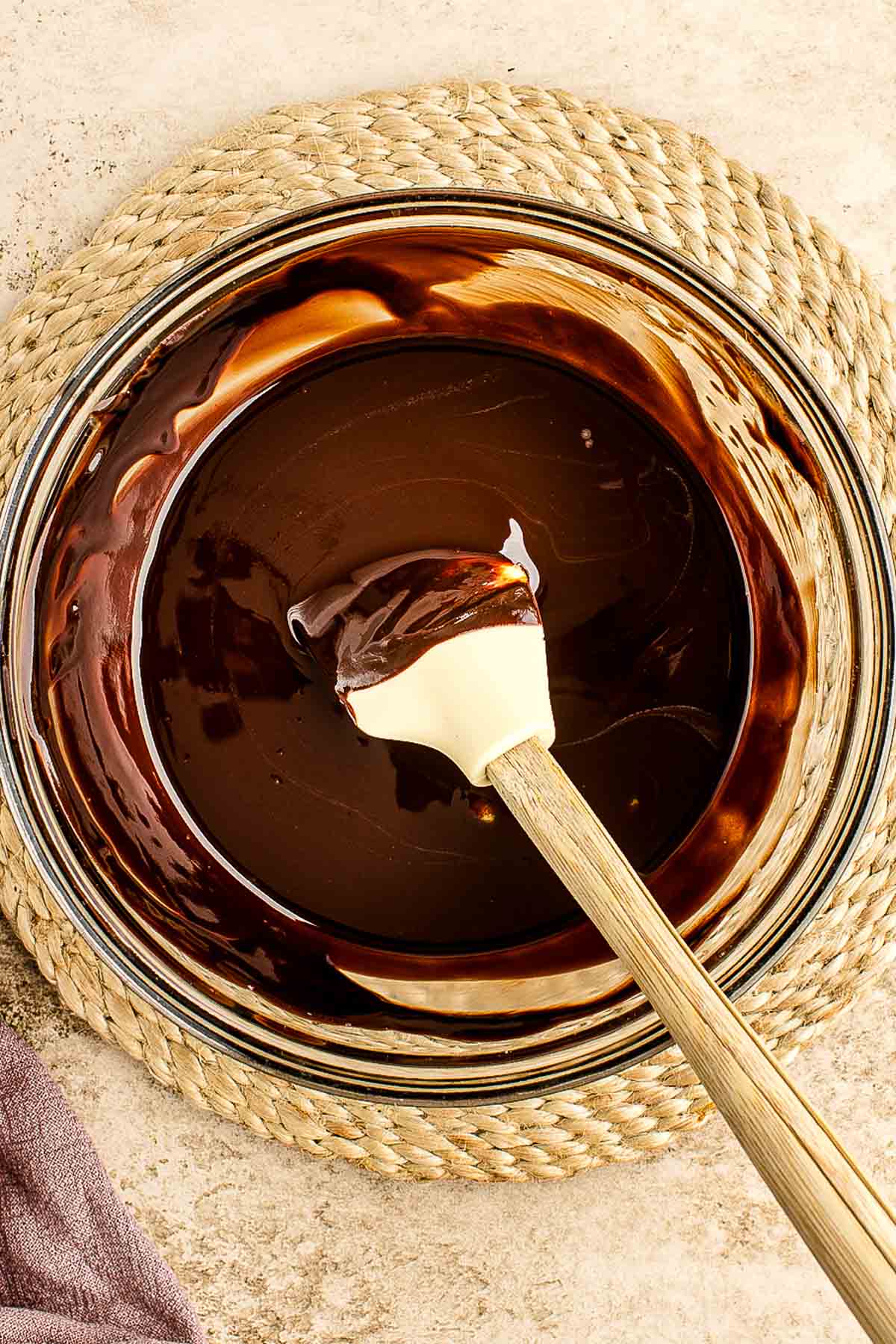 Melted chocolate using water bath