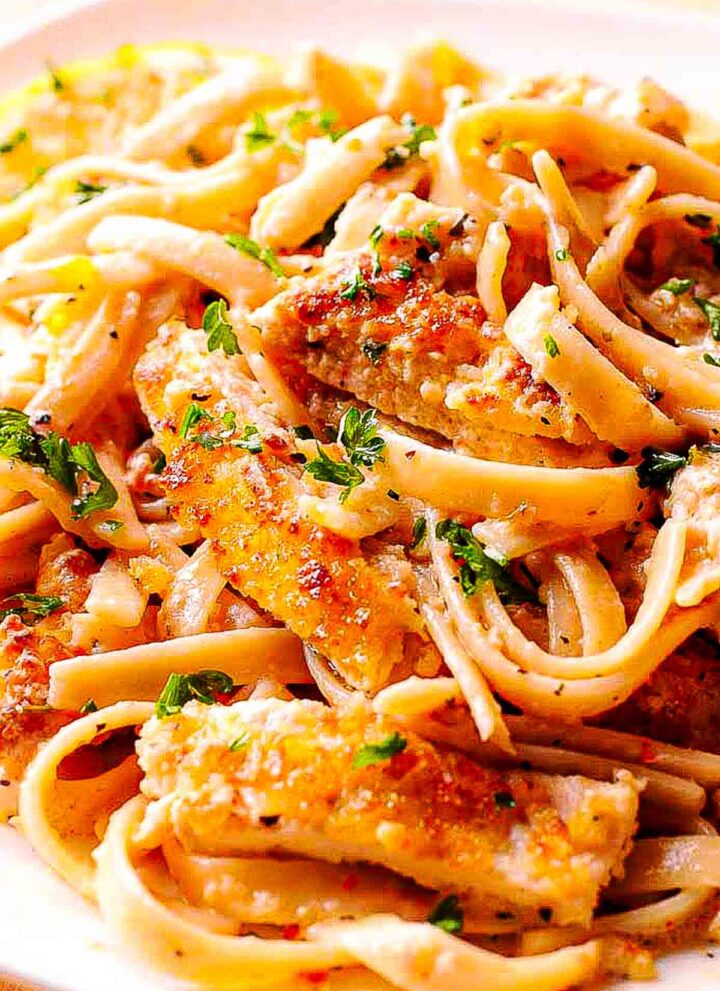 Creamy Lemon Garlic Chicken Pasta