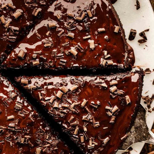 chocolate zucchini cake with chocolate ganache