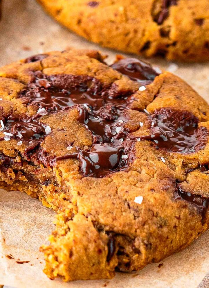 pumpkin chocolate chip cookie