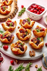 cranberry brie bites