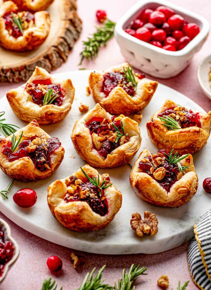 cranberry brie bites