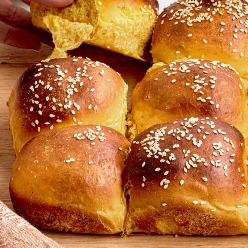 pumpkin dinner rolls