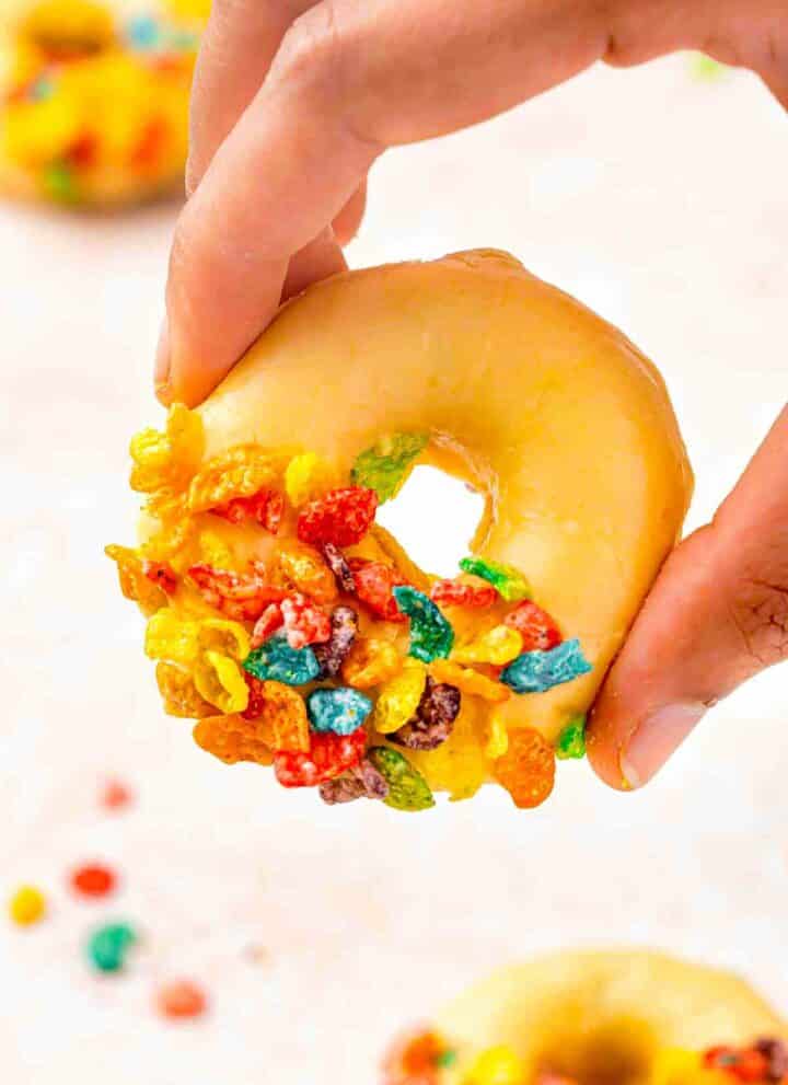 fruity pebbles donuts