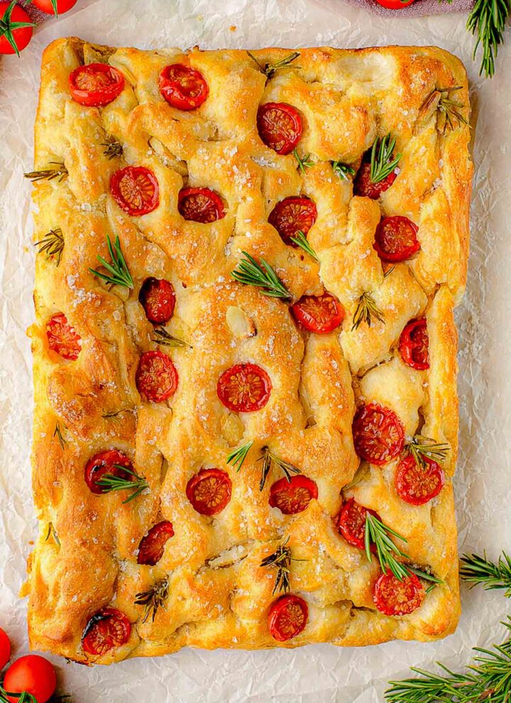 tomato garlic foccacia
