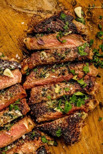 steak rested before being sliced