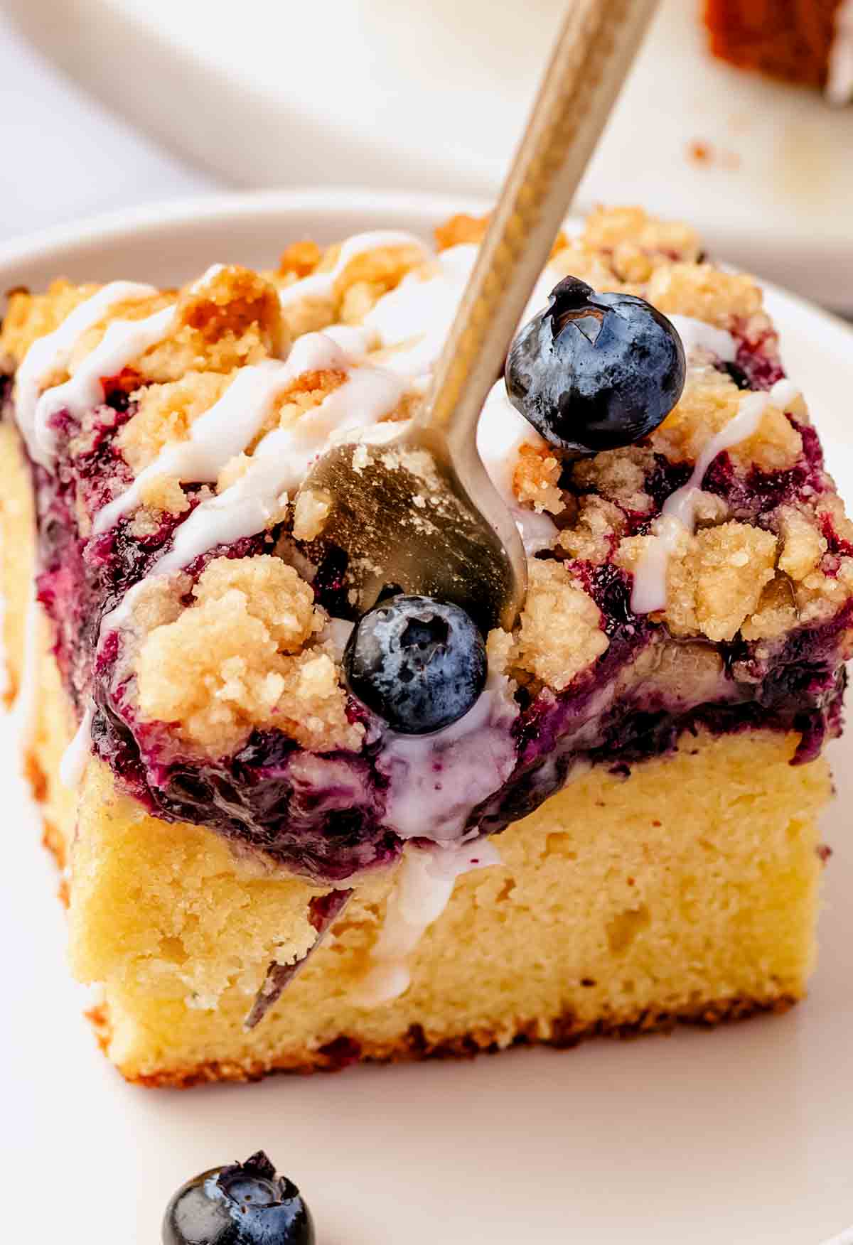 blueberry crumb cake finished and glazed