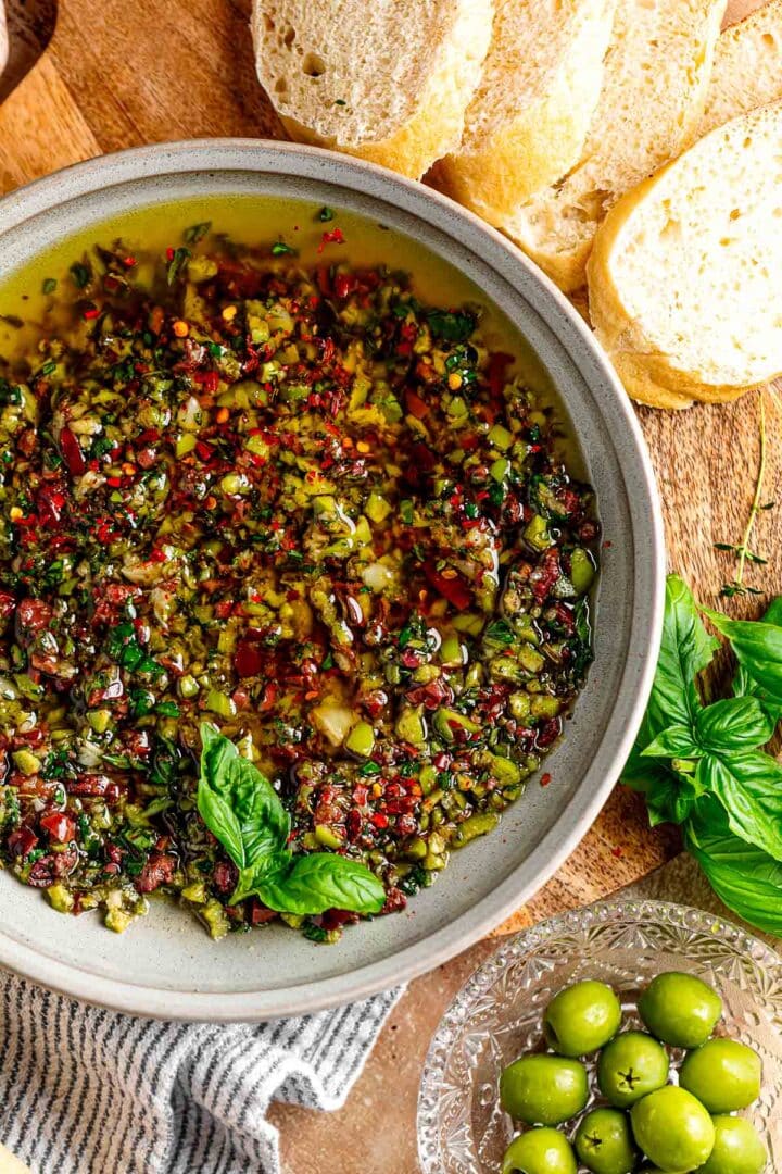Roasted Garlic Olive Dipping Oil (With Two Kinds of Olives)