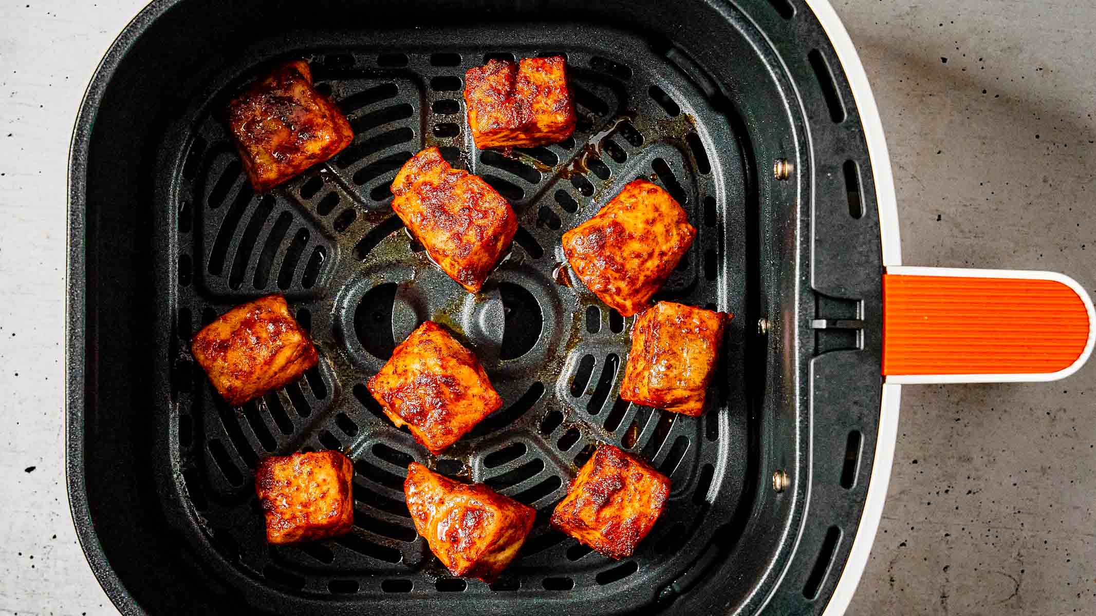 air fryer salmon bites