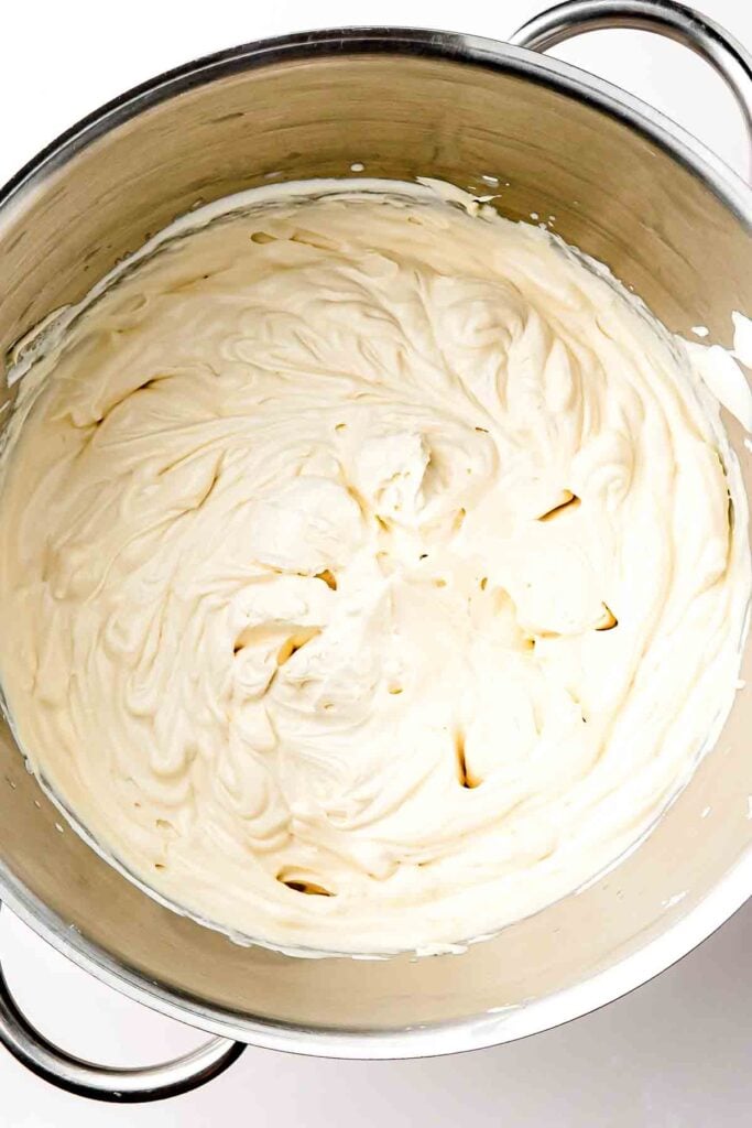 Filling beating: Beating cream cheese and brown sugar together until smooth and creamy in a mixing bowl